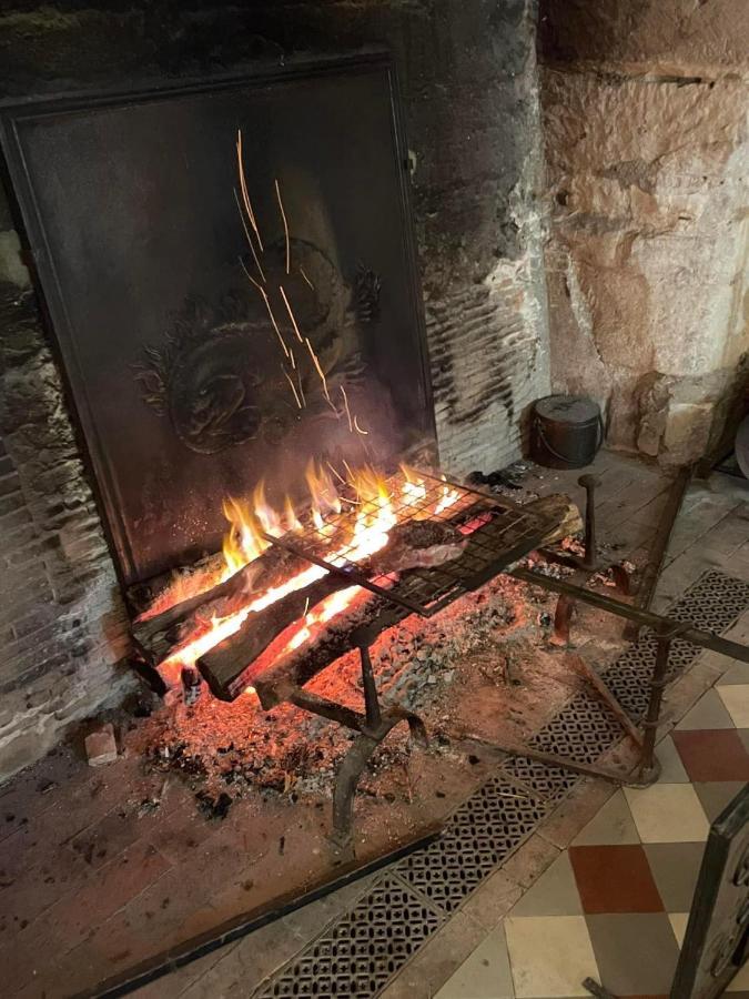 Chateau De Valesne Sache Bagian luar foto